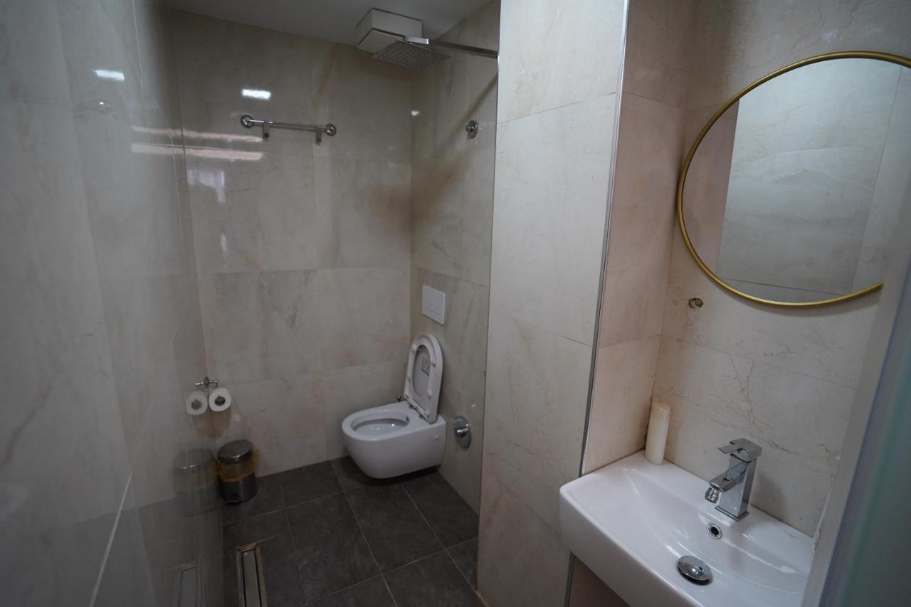 Driti Hotel Tirana Albania Kültér fotó