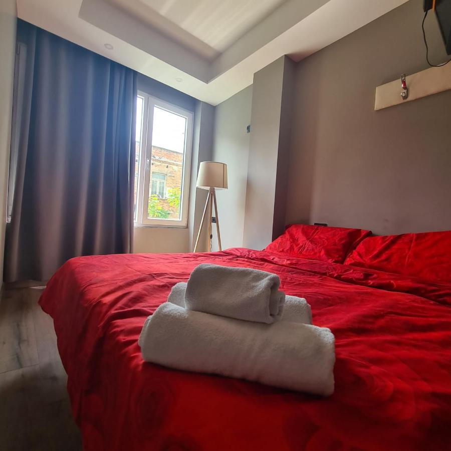Driti Hotel Tirana Albania Kültér fotó