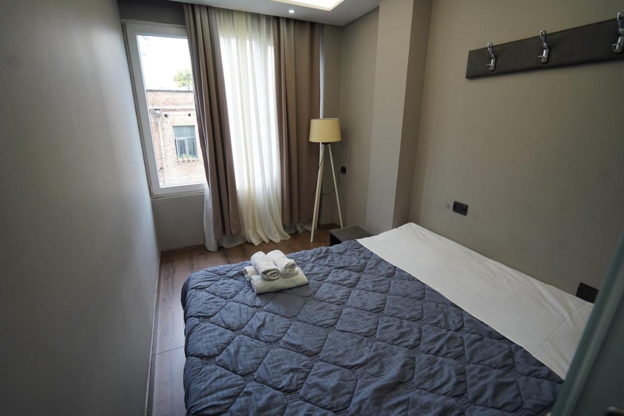 Driti Hotel Tirana Albania Kültér fotó